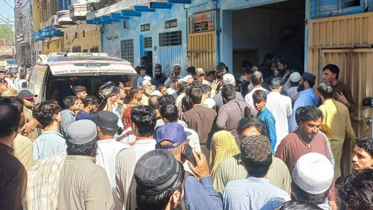 Twenty Eight Dead After School Roof Caves In Peshawar