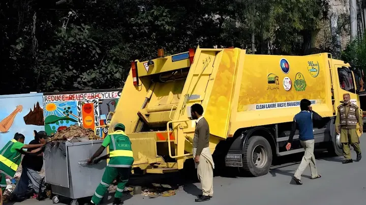 Serious Operational Flaws Found In Lahore Waste Management Company