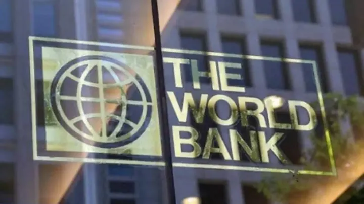 World Bank Says AI May Transform 61% of Pakistan Service Jobs
