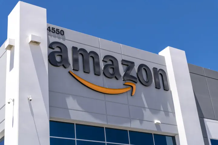 Amazon Adds Over 100 New Shopping Features to Alexa for Holidays