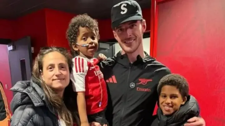 Arsenal Players Support Four-Year-Old Cancer Patient Trying To Raise £339k