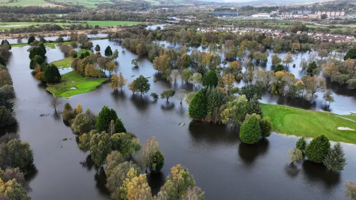Dumbarton Golf Club Threatened by Floods After Storm Boelo
