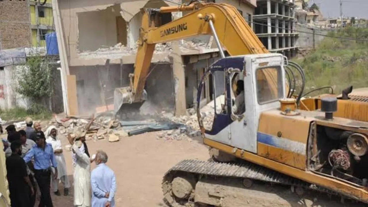 Capital Development Authority Clears Encroachments in Sector I-15