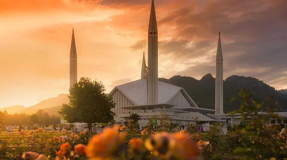 Capital Development Authority Chairman Orders Upgrades At Faisal Mosque