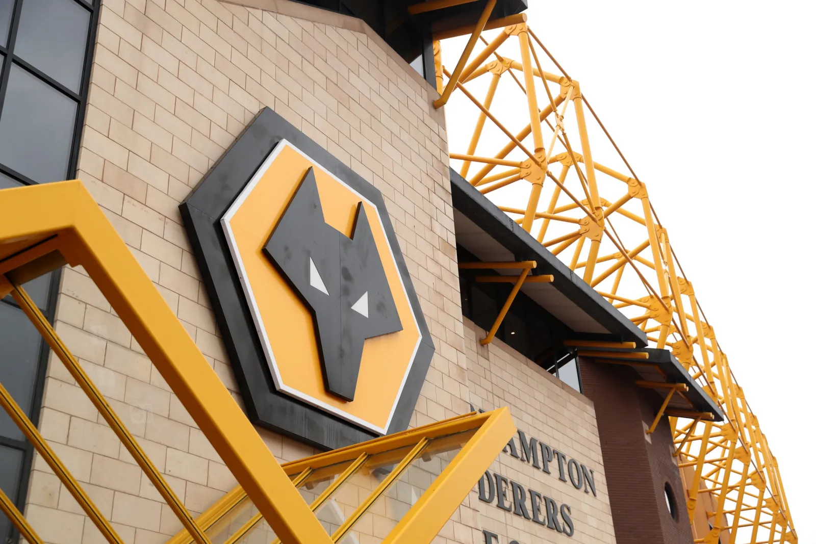 Championship Match Stopped After Players Call Medics to Aid Fan in Stands