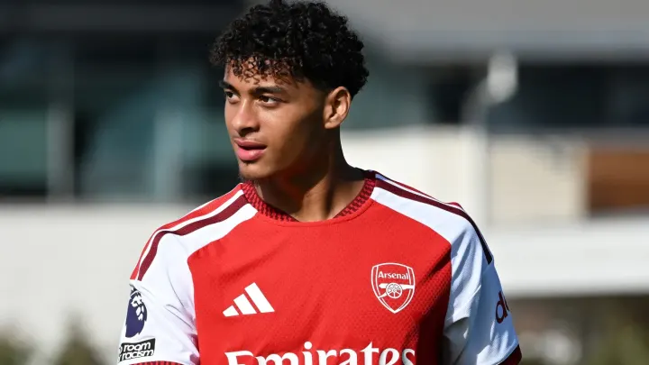 Arsenal Selects Teen Step-Son Of Former Chelsea Star For Fleetwood Match