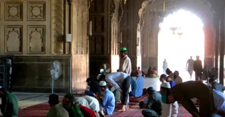 Punjab Chief Minister Directs Distribution Of Rs 14.5 Billion To Mosque Imams