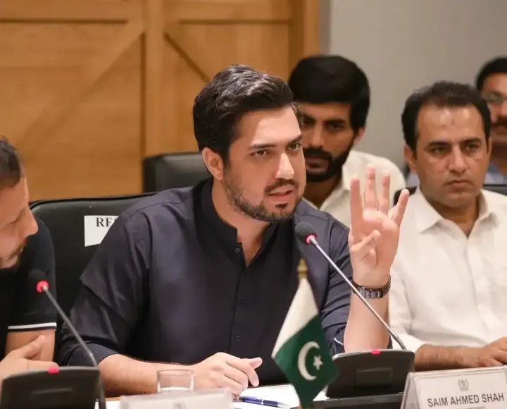 Karachi Court Denies Bail for Anchor Iqrarul Hassan in Cybercrime Case