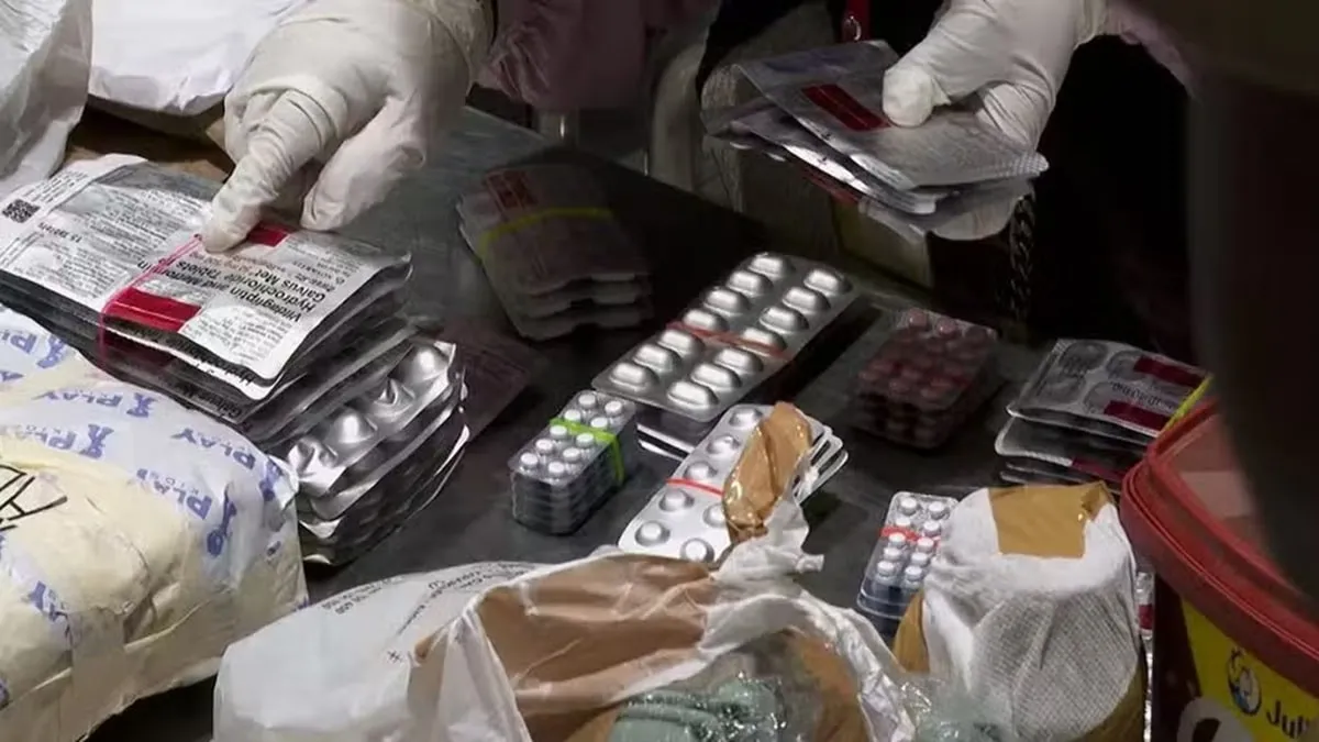 Customs Intercepts Rs. 8 Million in Smuggled Pills at Karachi Airport