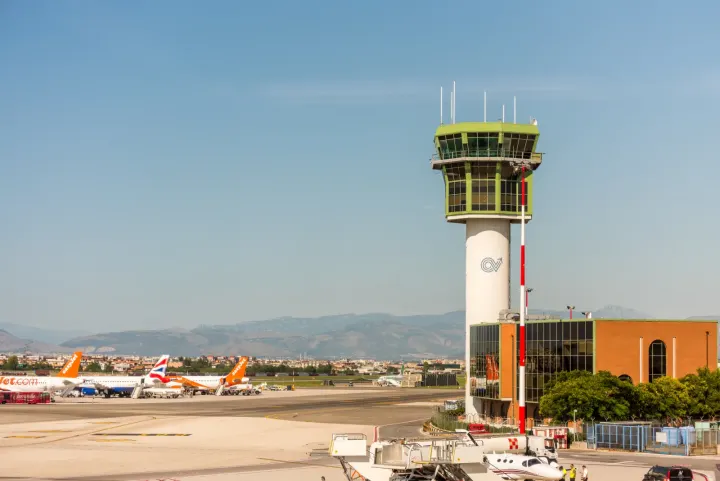 Naples Airport Shuts Down For Month-Long Runway Overhaul