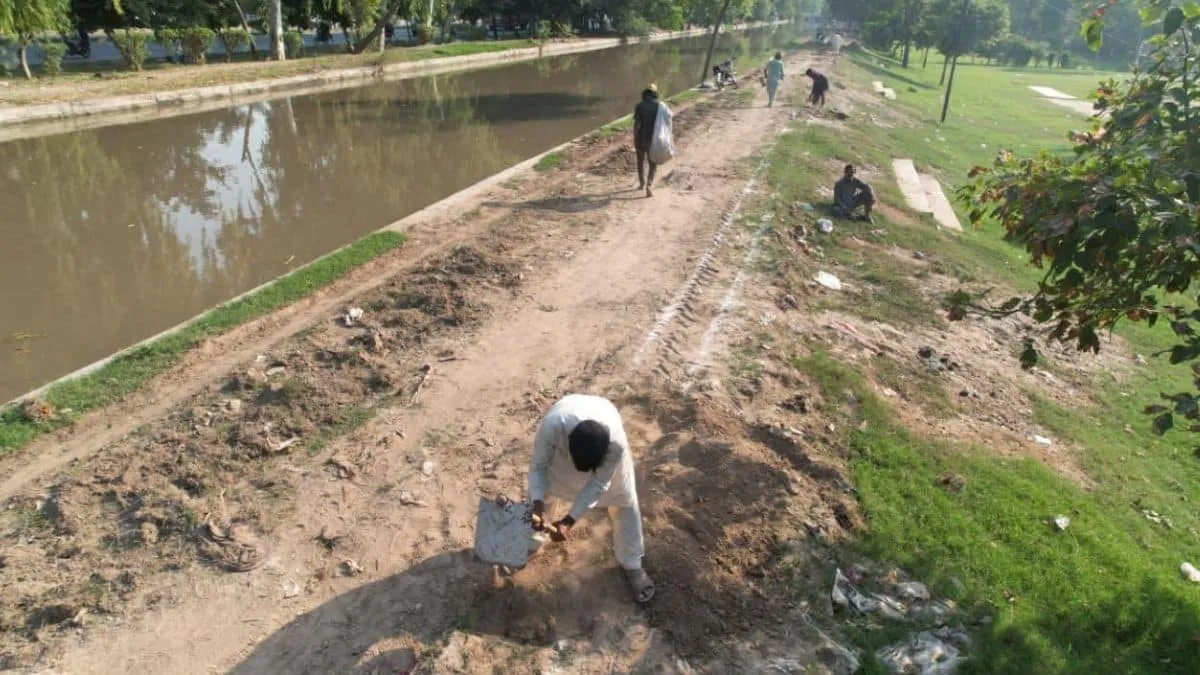 New Canal Walking Track And Public Space Upgrades Planned For Faisalabad