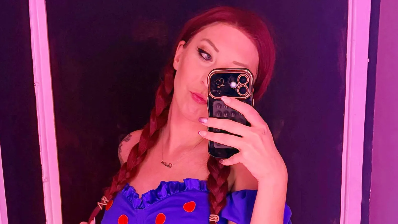 Fallon Sherrock Stuns Fans In Raggedy Ann Costume Ahead Of Netflix Match
