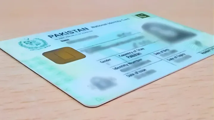 Federal Agency Nabs Four Afghan Men in Peshawar Over Bogus Identity Cards