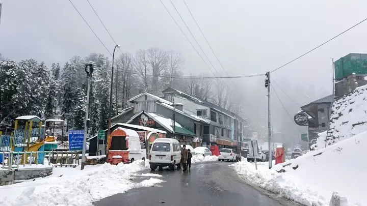 Galiyat Reopens Two Main Routes Following Heavy Snow