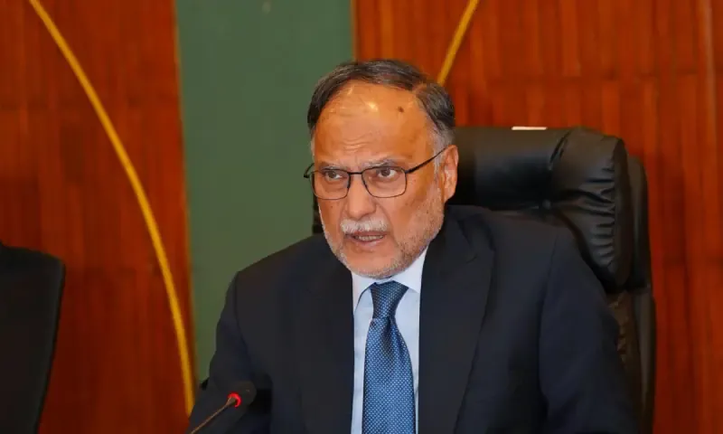 Government Orders Civil Servants to Reveal Foreign Citizenship Within 90 Days