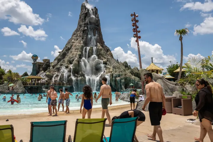 AttractionTickets.com Black Friday Sale Offers Big Savings on Holidays