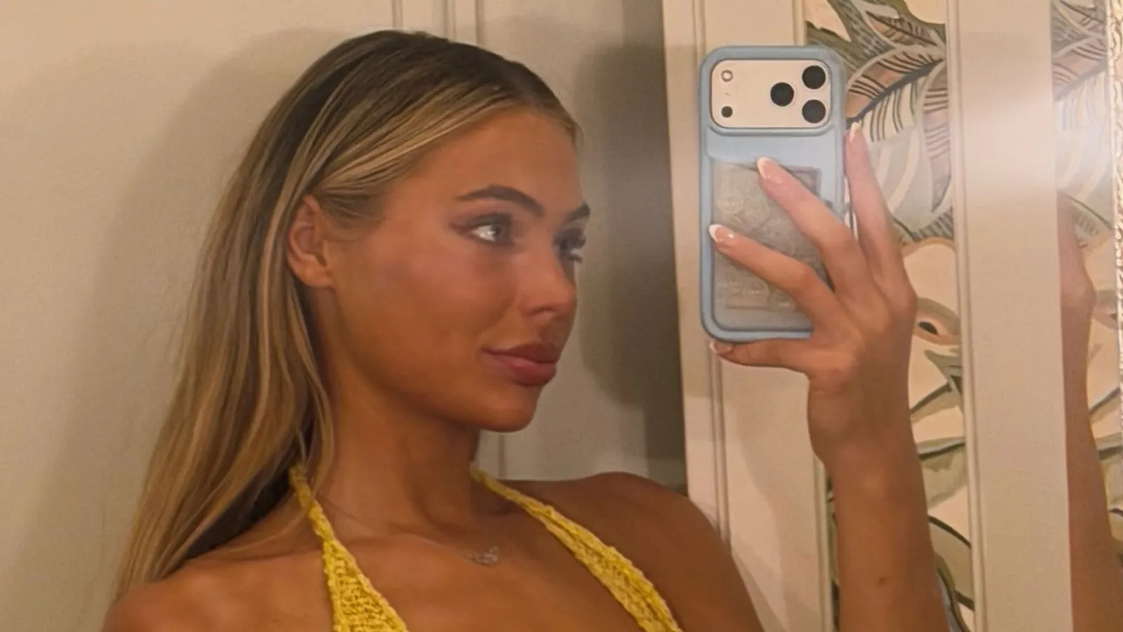 Olympic Star Jutta Leerdam Thrills Fans With Braless Island Photos
