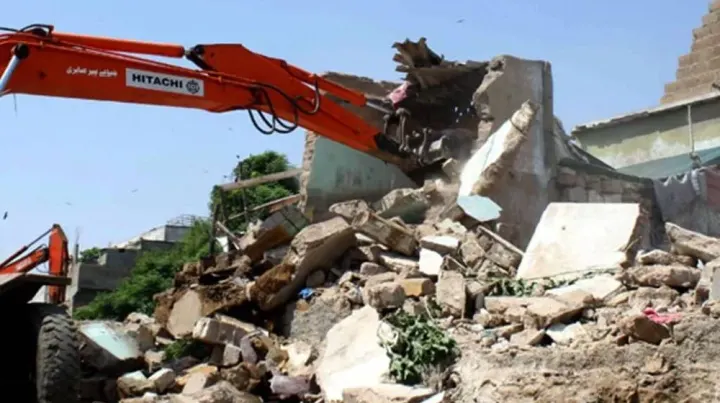 Karachi Development Authority Begins Anti-Encroachment Drive In Lines Area