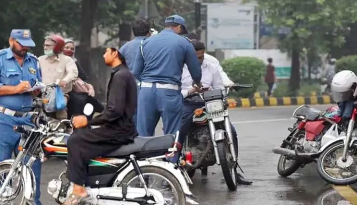 Lahore Man Linked to 2,354 Registered Vehicles and Rs 28 Lakh in Unpaid Fines