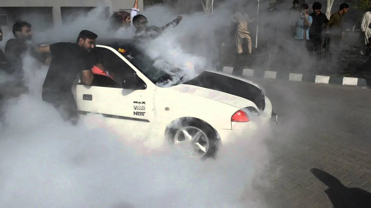 Lahore Traffic Police Track Down Vehicle Caught Drifting Online