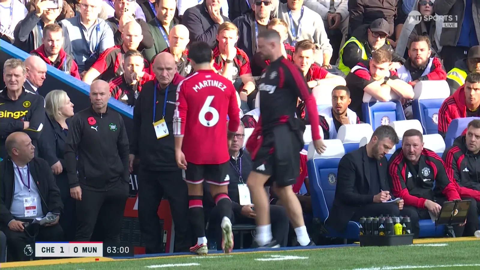 Lisandro Martinez Sent Off As Michael Carrick Faces Pressure At Manchester United