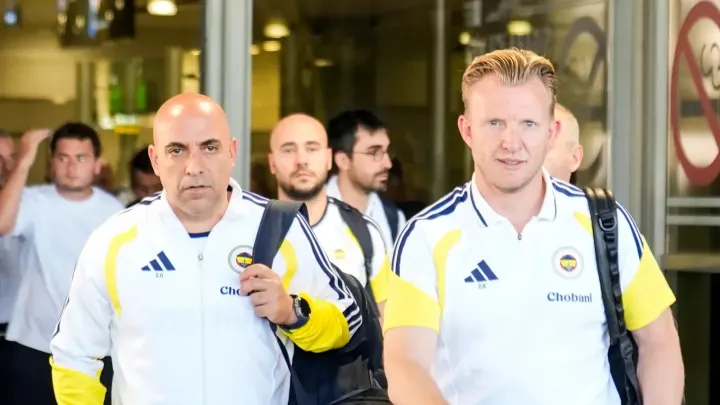 Former Liverpool Star Dirk Kuyt Takes Interim Manager Job at Fenerbahce Before Reds Clash