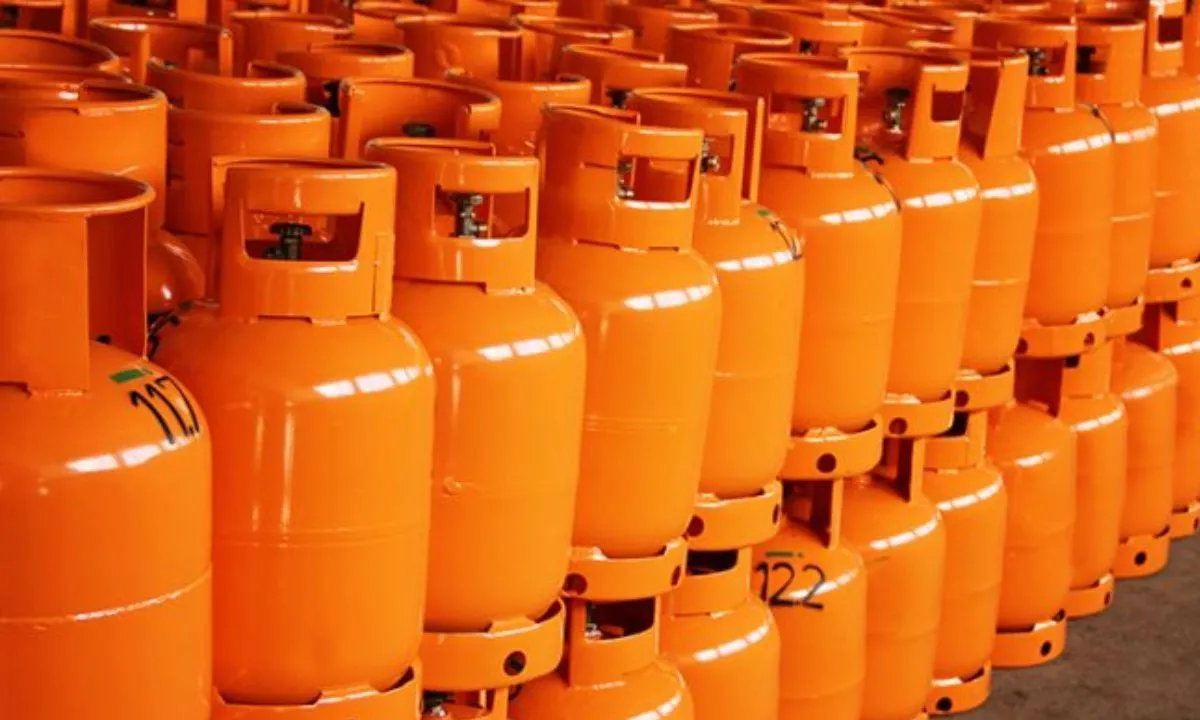 Pakistan LPG Users Face Over Rs1.4 Billion in Five-Day Overcharging