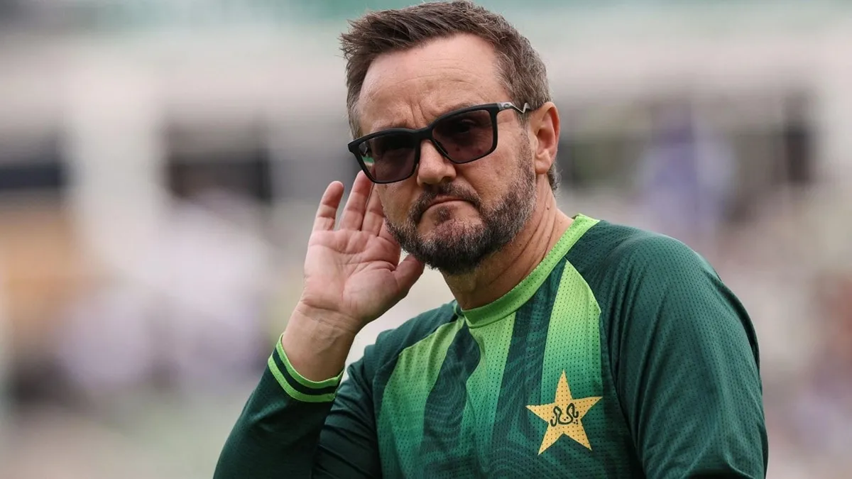 Mike Hesson Expected to Remain Pakistan Test Coach for Sri Lanka Series