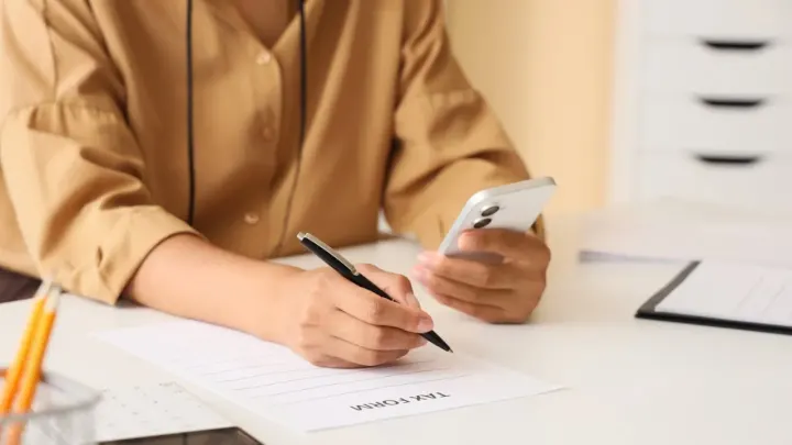Senate Committee Examines Mobile Taxes Due To PTA And FBR Communication Gap