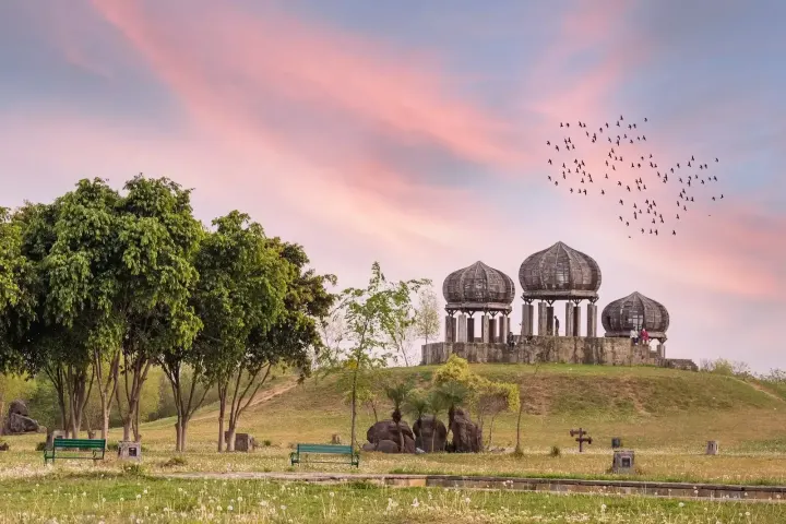 Mohsin Naqvi Announces Coffee Shops, Lake and Tree Planting for Islamabad's F-9 Park