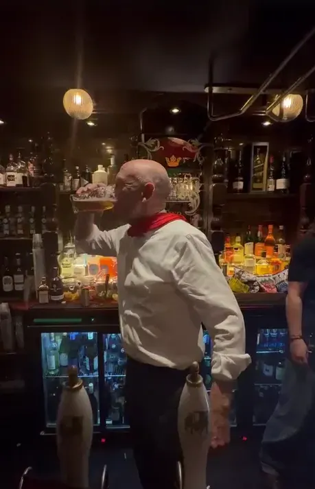 Chancellor John Healey Downs Pint at London Pub After Delivering Budget