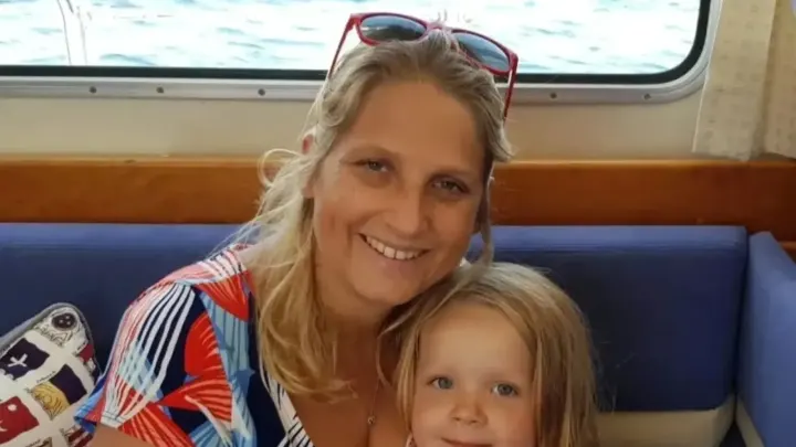Woman Told She Had Three Days To Live Discovering Rare Health Condition