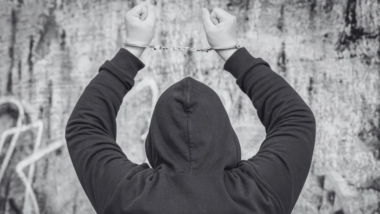 NCCIA Lahore Arrests Cyber Fraud Ring Using Fake POS Devices