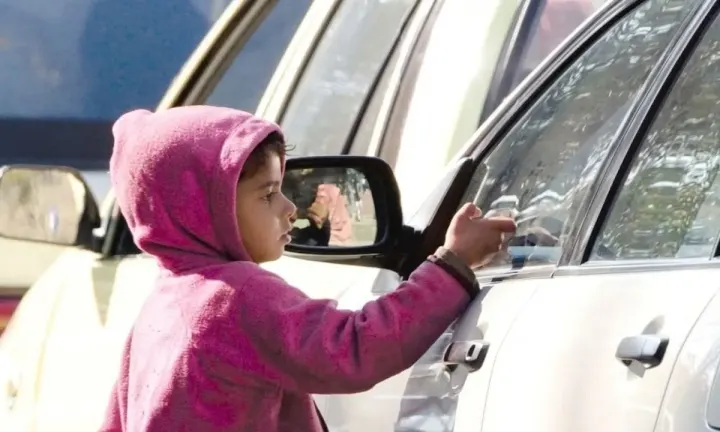Punjab Enacts Strict Prison Terms for Parents Forcing Kids to Beg