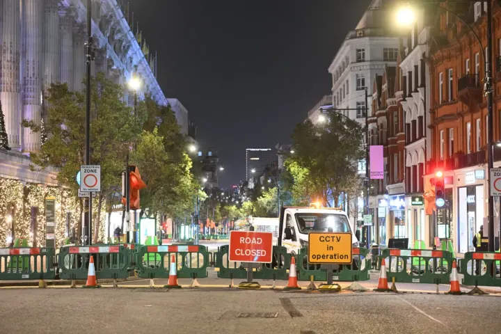 Oxford Street Goes Car Free From Today As Christmas Shoppers Prepare For Gridlock