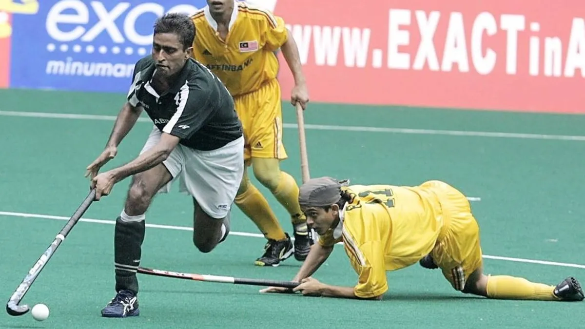 Former Pakistan Hockey Captain Shahbaz Ahmed Senior Joins Politics