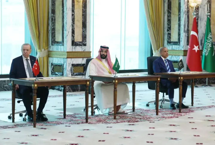 Pakistan, Saudi Arabia and Türkiye Sign 10-Year Defence Agreement