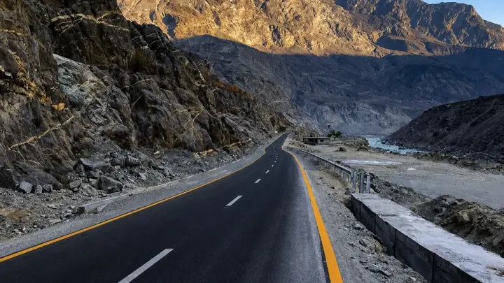 Pakistan Seeks Central Asian Road Access via China