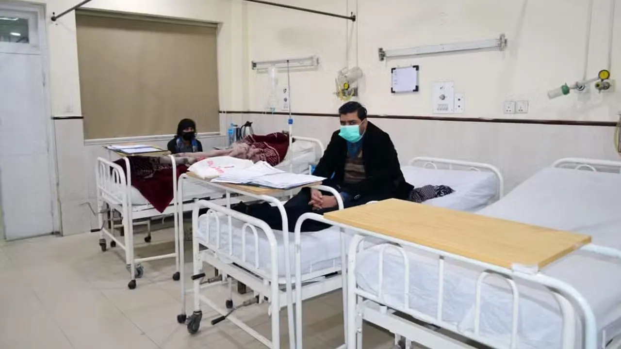 Pakistan Falls Short of International Hospital Bed Standards