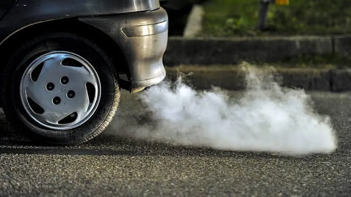 Rawalpindi Traffic Police Target Smog-Emitting Vehicles