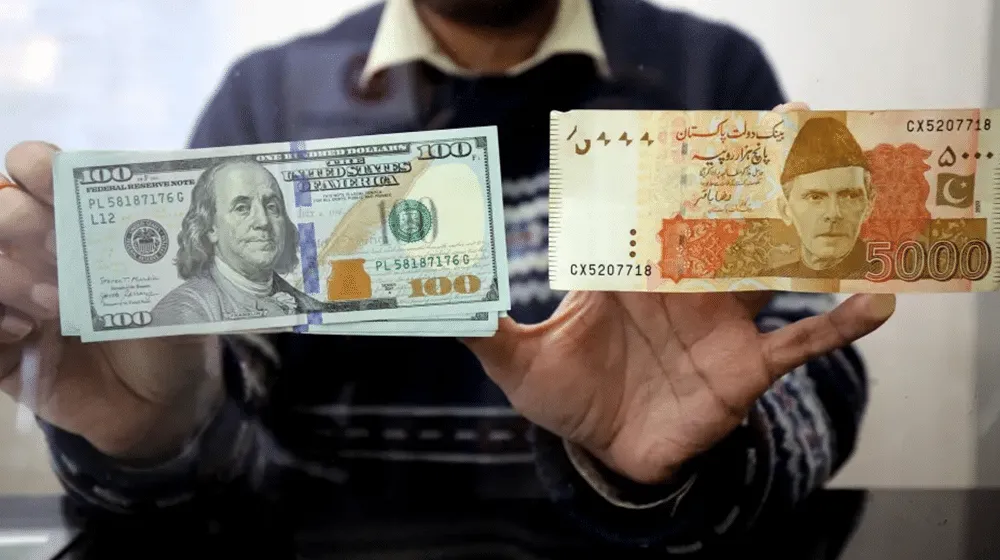 Pakistani Rupee Hits Fresh High Against US Dollar