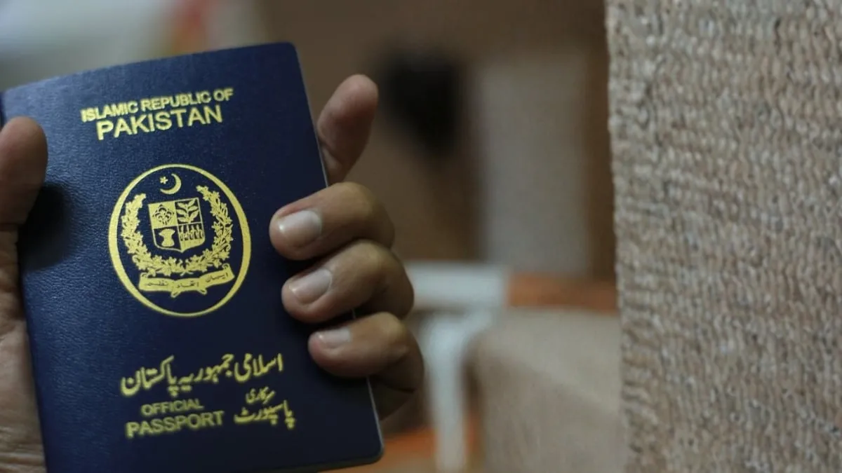 Senate Approves Lifetime Blue Passports For Current And Former Lawmakers