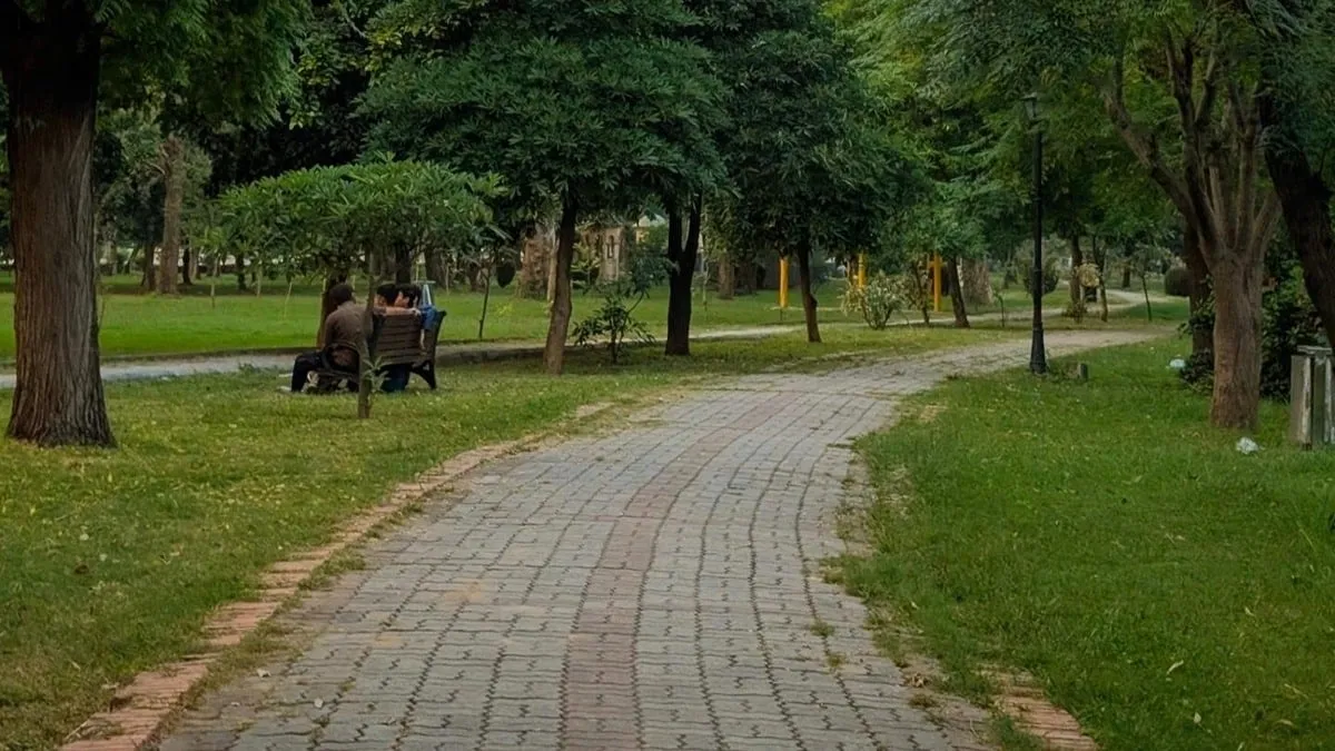 Woman Fends Off Armed Attack at Islamabad's Ankara Park